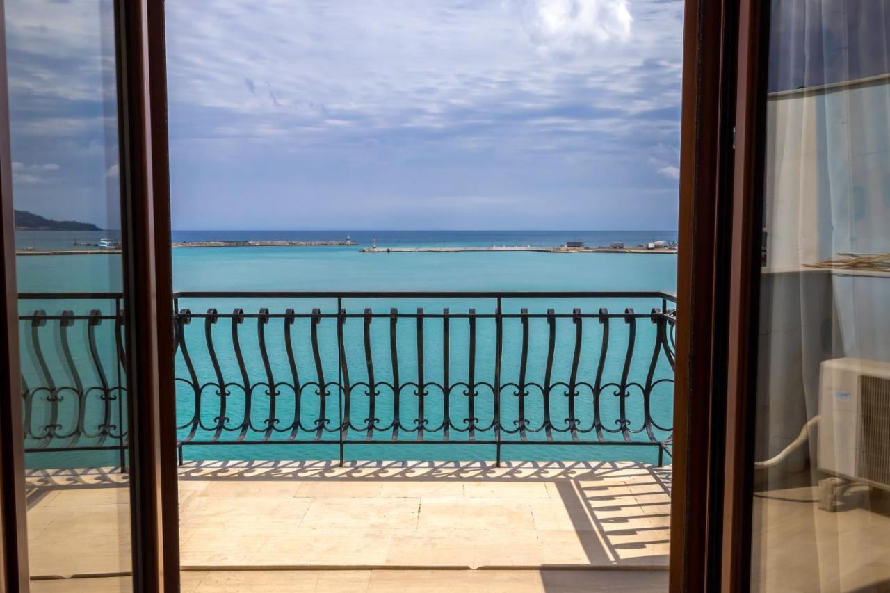 Saint Loukas Studios Città di Zante Esterno foto